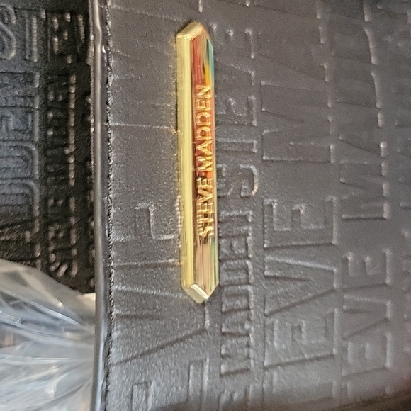 Steve Madden BLK Floral Brelli DR124790 Cross body-Handbag NWT! - Picture 4 of 16